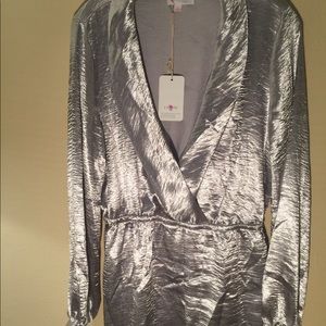 Latinate by Amy short jumpsuit SZ L